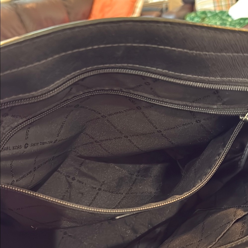 Michael Kors Black Tote Bag - Picture 9 of 10
